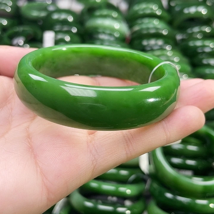 未镶嵌手镯和田玉（碧玉）露*姐