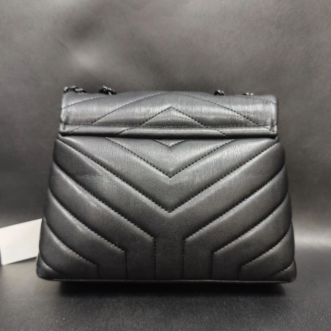 时尚潮流打造真皮女士轻奢包斜挎包黑武士 10865 黑色