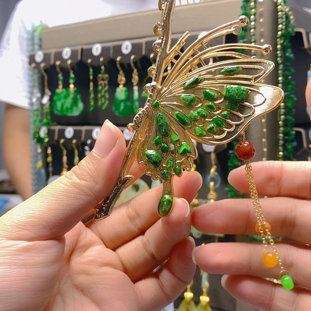 颈饰未镶嵌翡翠翡翠