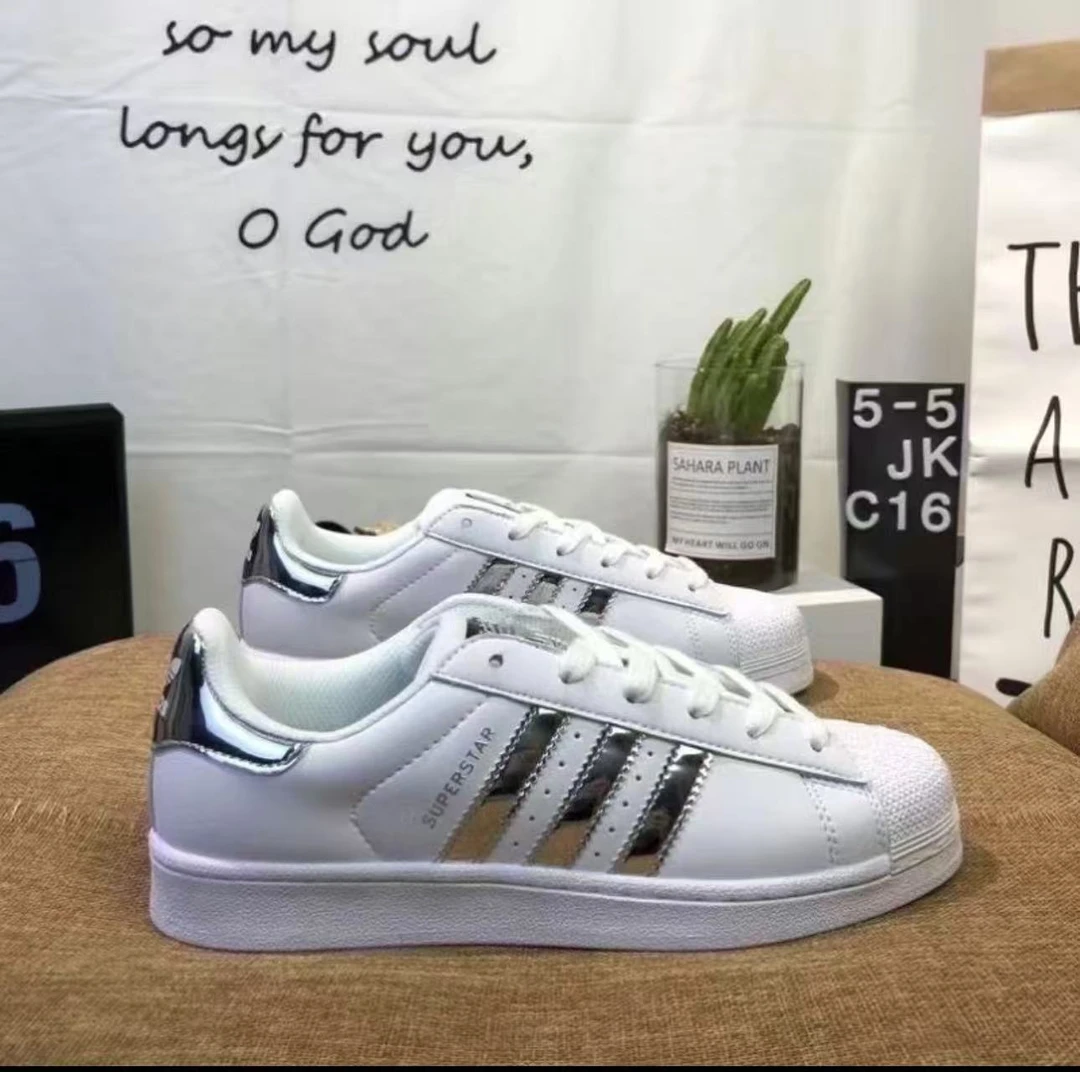 经典四季舒适休闲男女情侣增高时尚休闲防滑潮流透气韩式百搭板鞋