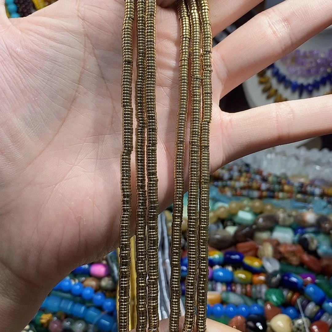 石英质玉未镶嵌，黑胆石直切隔片1×4mm，