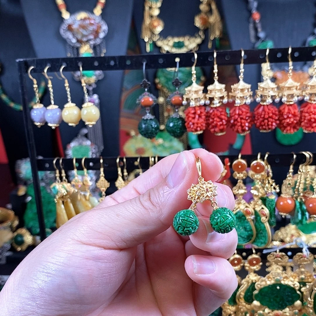 翡翠未镶嵌耳饰耳饰