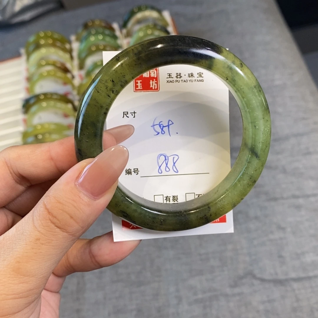 蛇纹石玉未镶嵌岫玉