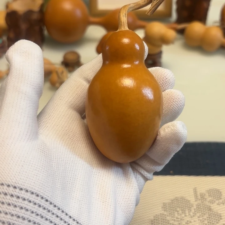 建***哥天然手捻老皮葫芦