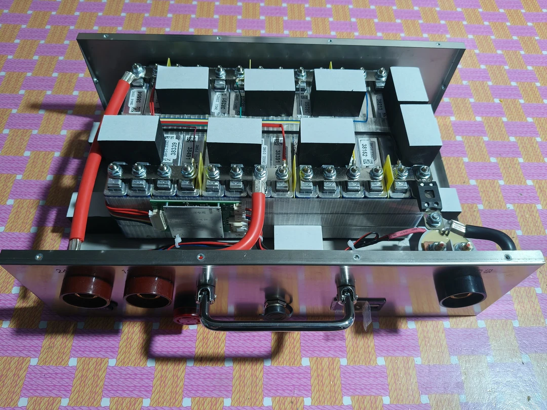 三星35电芯两并七串强起电源