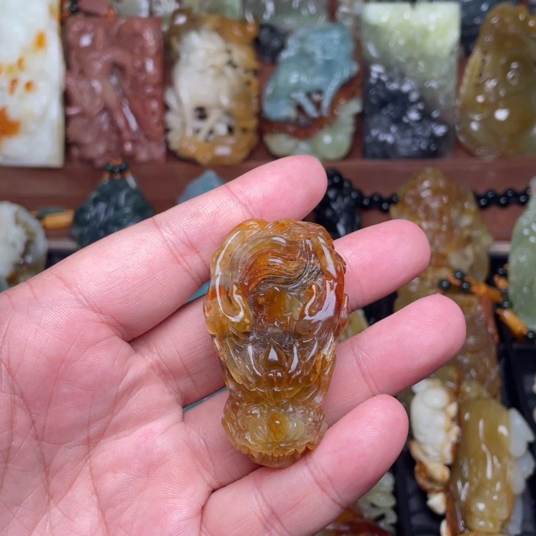 蛇纹石玉未镶嵌颈饰