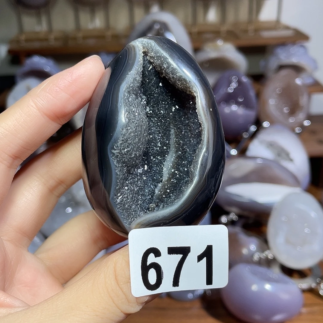 未镶嵌水晶大型摆件（非配饰）