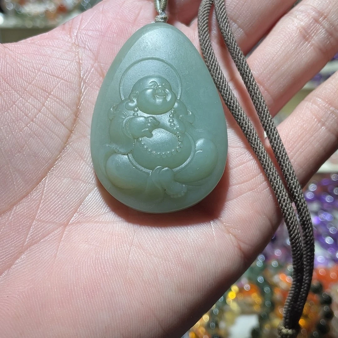 和田玉未镶嵌吊坠(赠链)