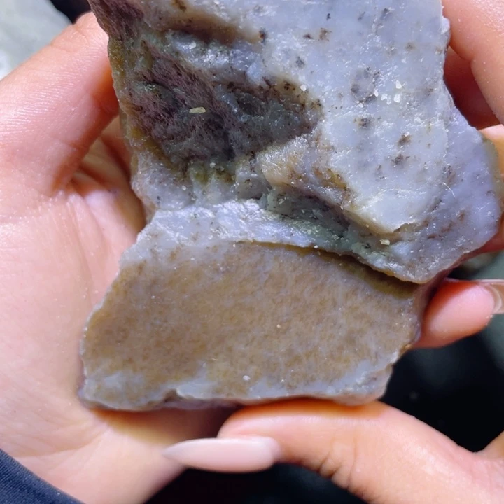 和田玉未镶嵌珠宝半成品