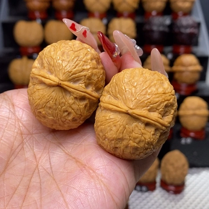 文玩核桃把件铁锤66号