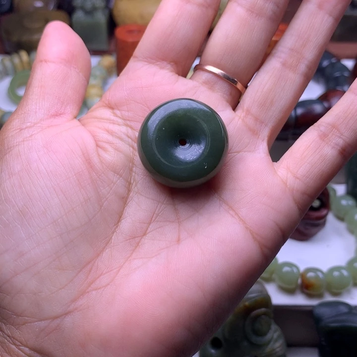 岫岩老玉（透闪石质玉）未镶嵌吊坠(不含链)