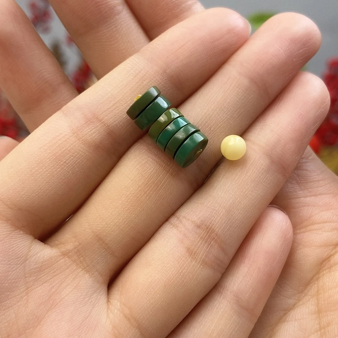 未镶嵌蜜蜡珠宝奇石