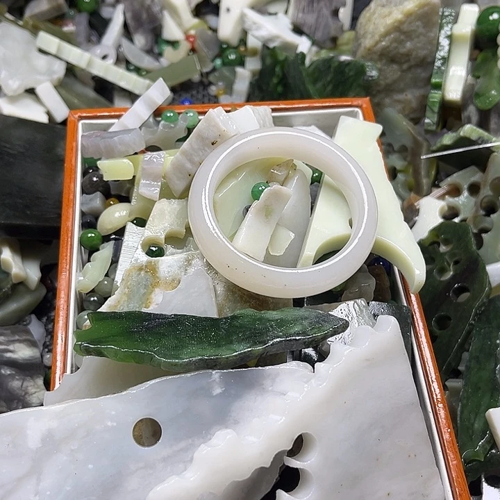 和田玉未镶嵌珠宝奇石༊****