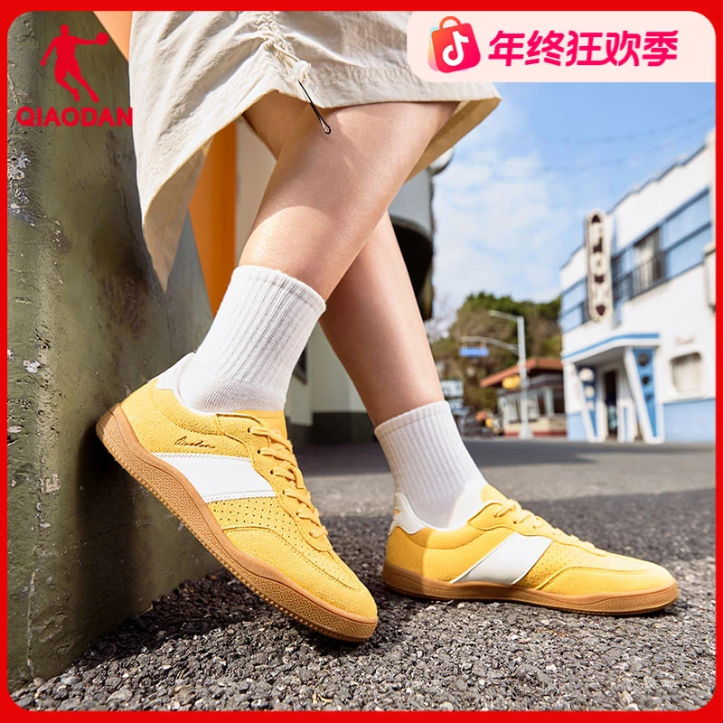 乔丹黄色T头鞋波浪德训鞋薄底女款运动板鞋复古休闲鞋子轻便女鞋