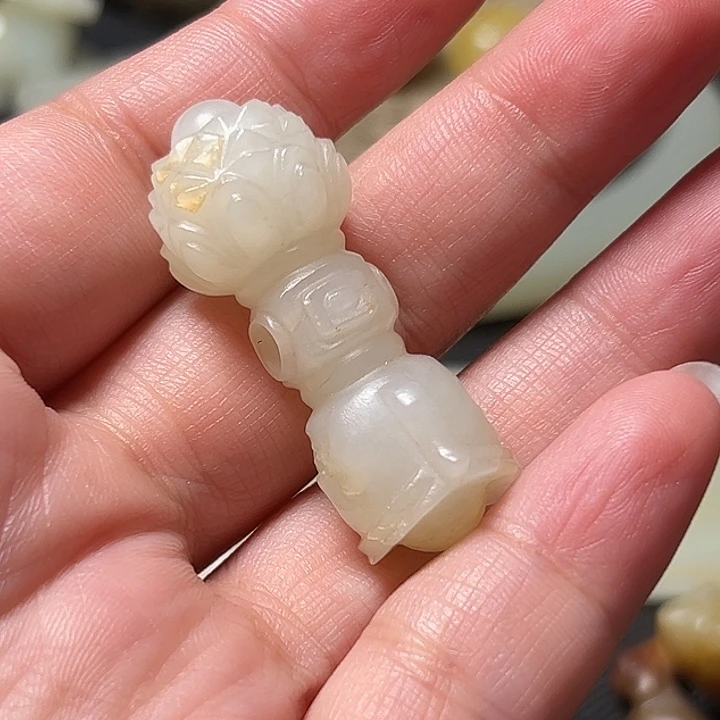凌***和田玉（糖玉）未镶嵌挂件