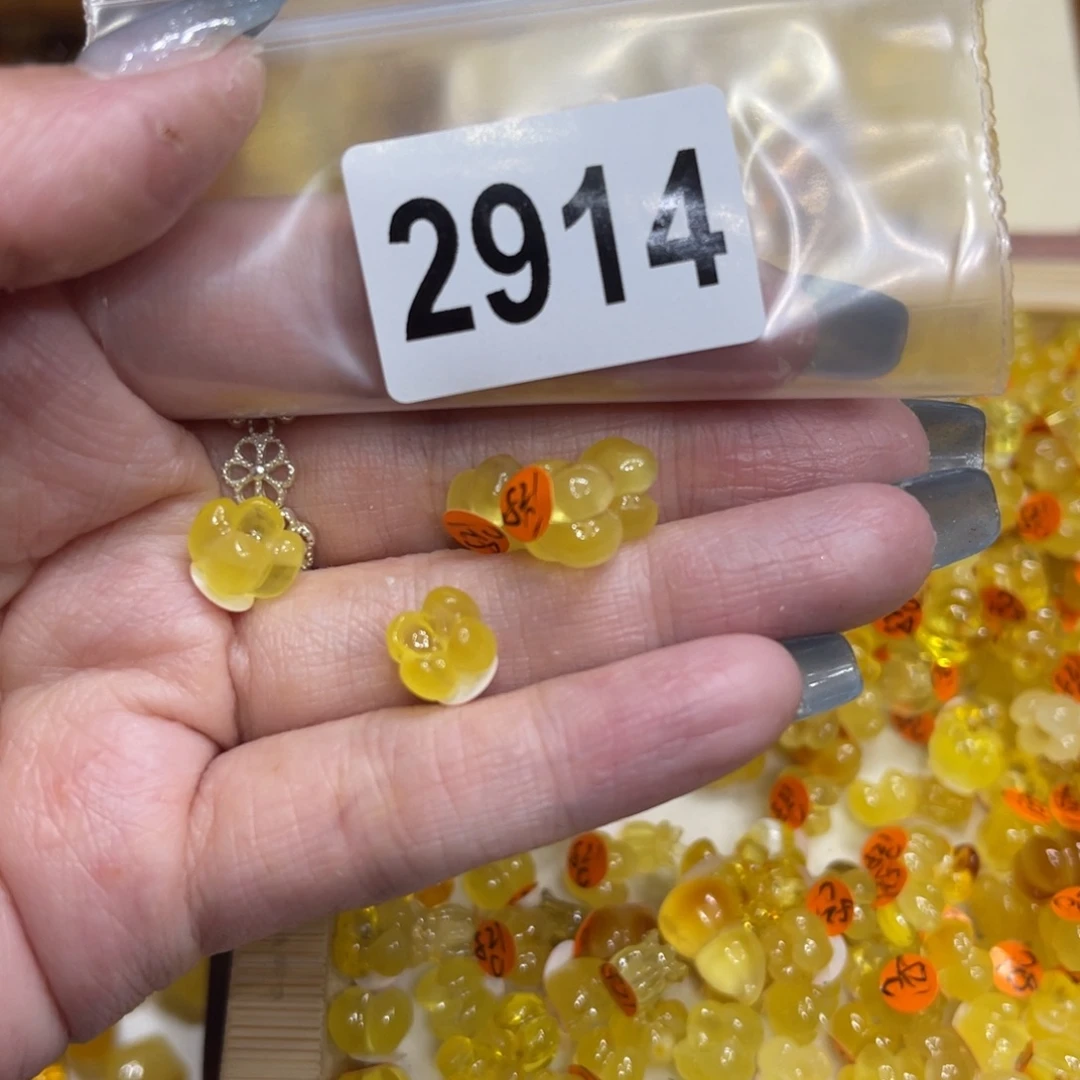琥珀未镶嵌珠宝奇石