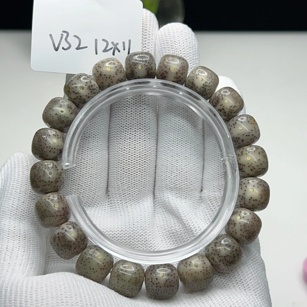 V32糯冰奶奶灰玉化12*11月朗星稀一物一图星月菩提手串