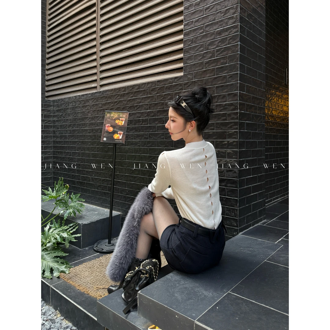 【雪肌】姜雯“羊毛+桑蚕丝”袖口镂空设计感打底针织毛衣打底
