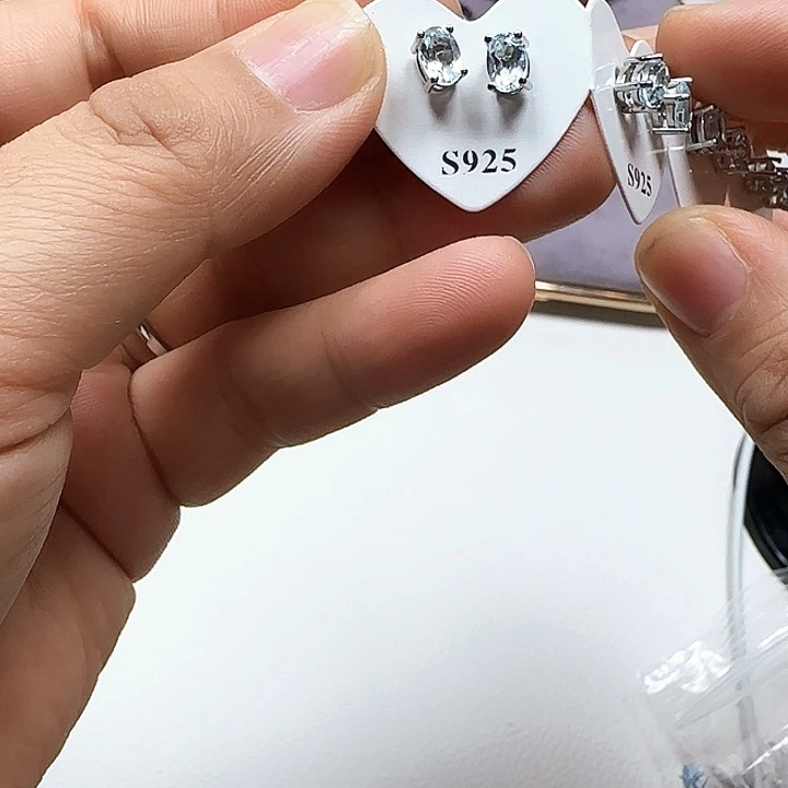 银S925镶嵌耳饰托帕石