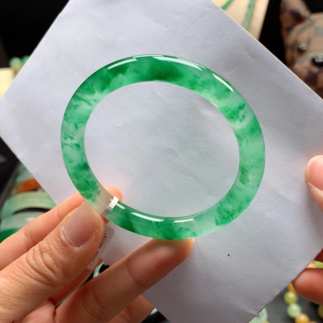 【闪购商品】未镶嵌手镯石英质玉小*