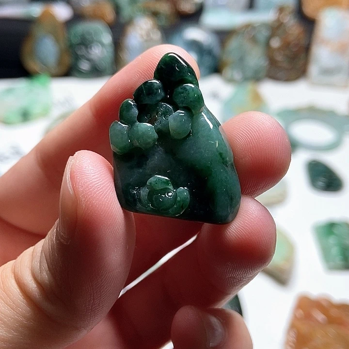 翡翠未镶嵌颈饰翡翠a货