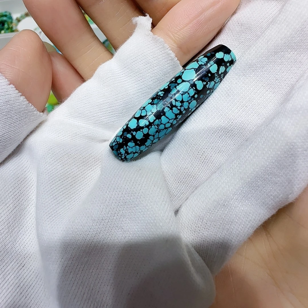 绿松石未镶嵌原矿绿松石