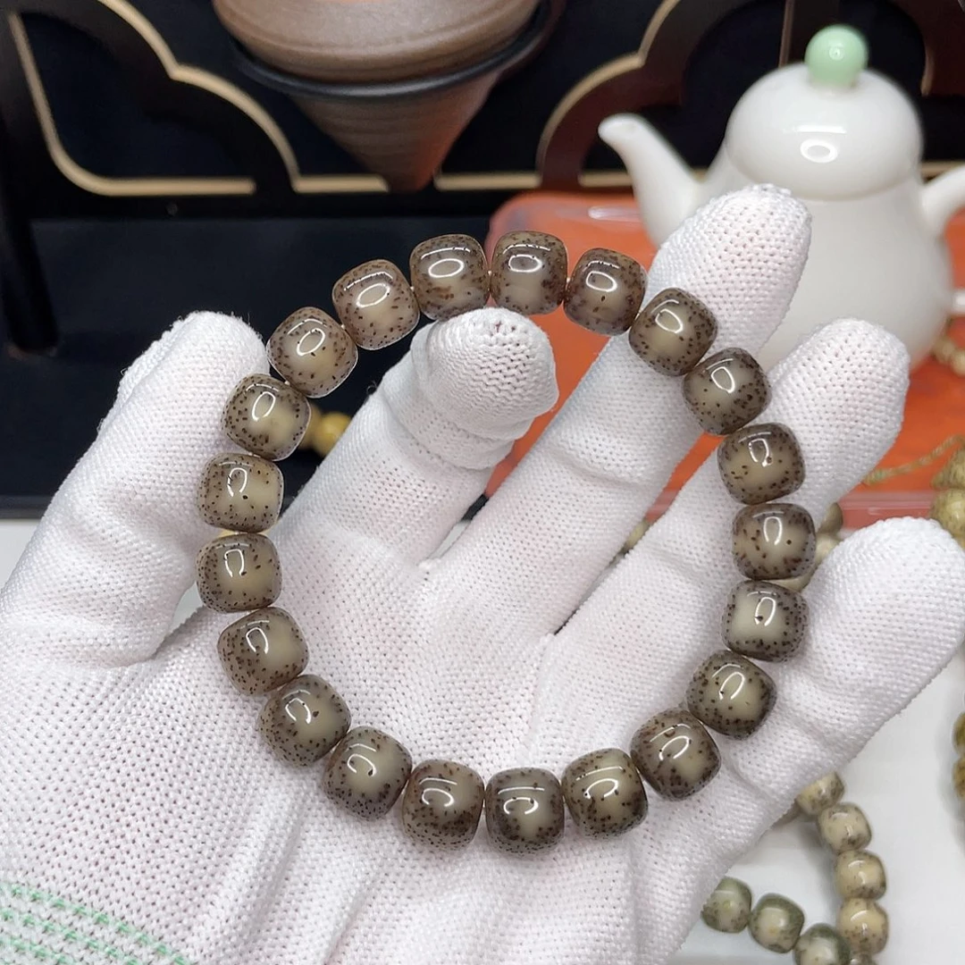 吊坠星月菩提02。11/10黑冰半壁江山