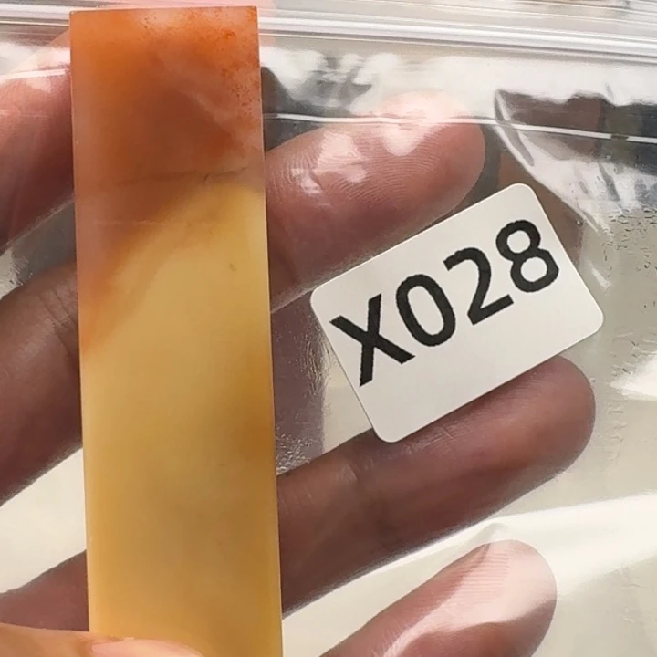 老挝石浮**现老挝 老挝 老挝