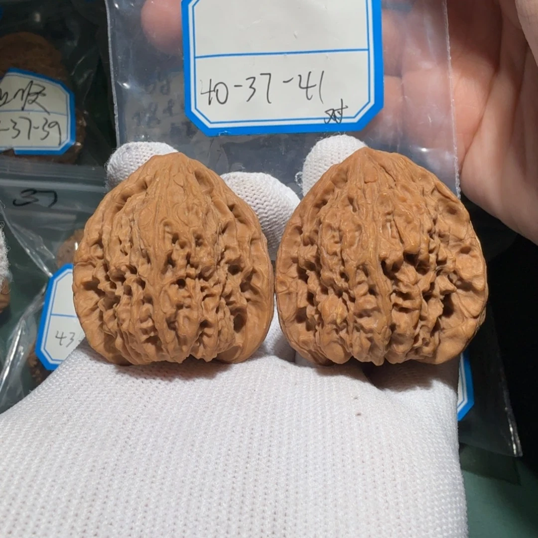 文玩核桃吊坠南疆三角40