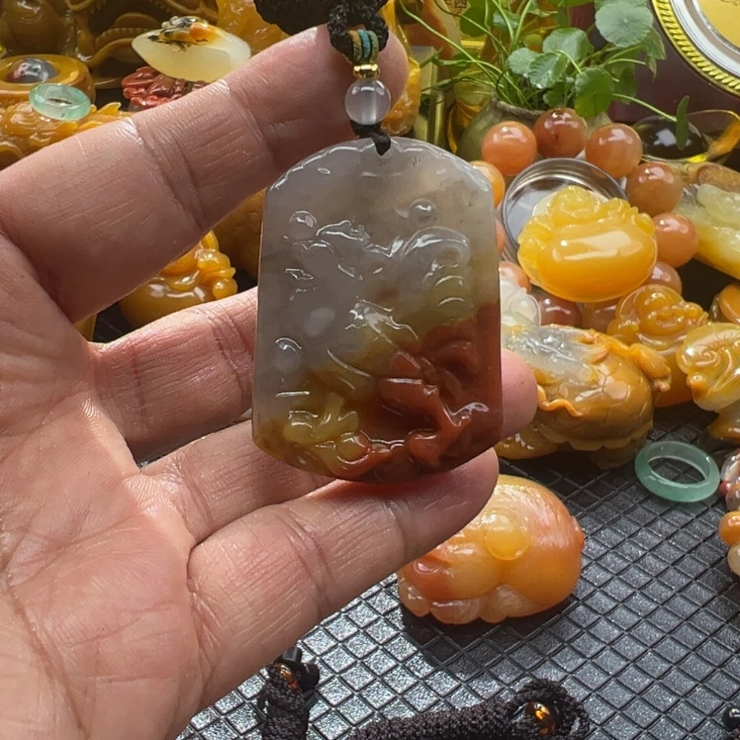 石英质玉未镶嵌颈饰