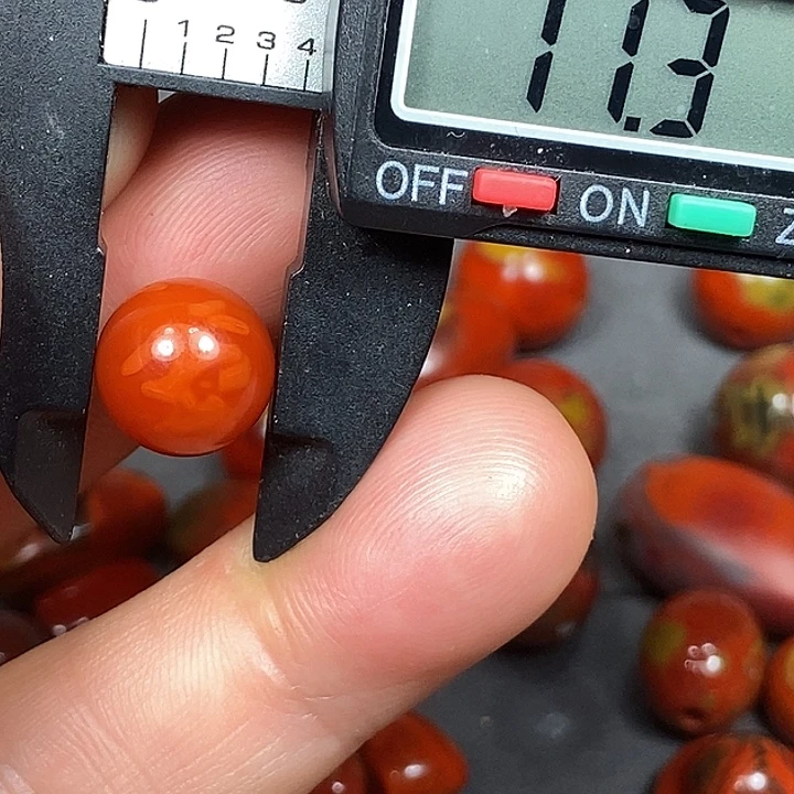 南红玛瑙未镶嵌挂件