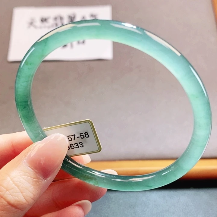 翡翠未镶嵌手镯翡翠手镯15