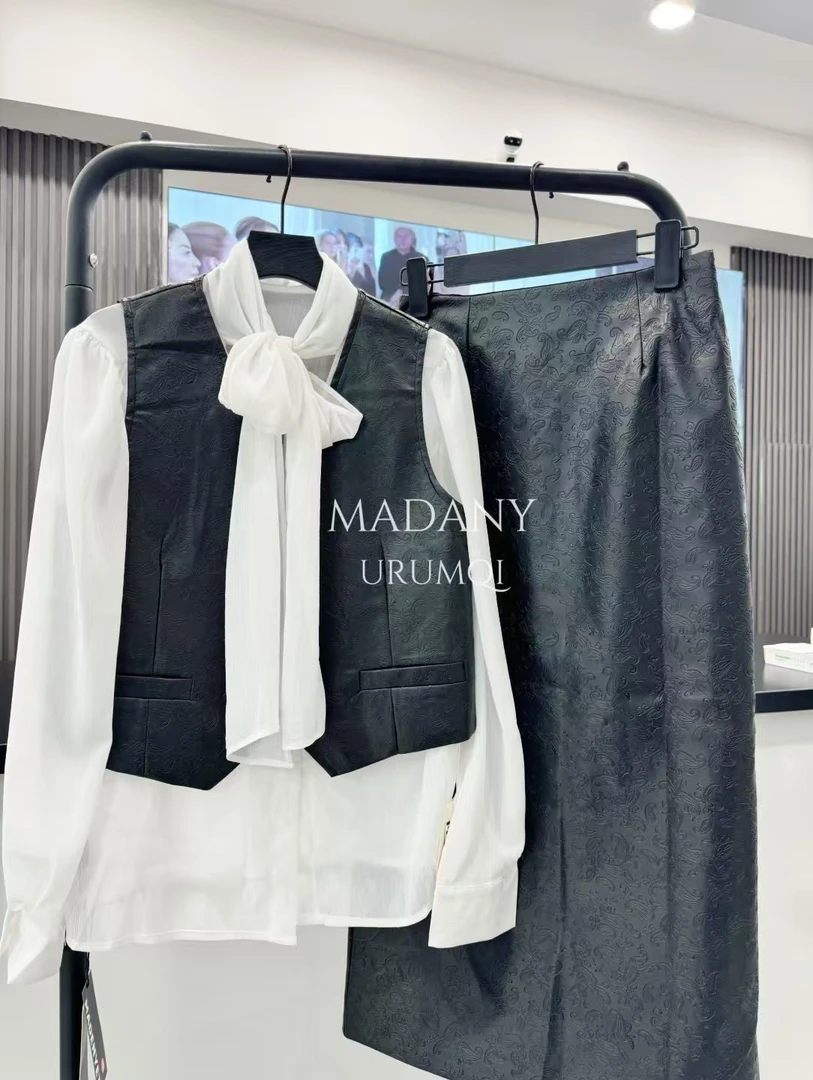 【顺丰包邮】MADANY新款印花皮套装(实体店款NO退NO换)