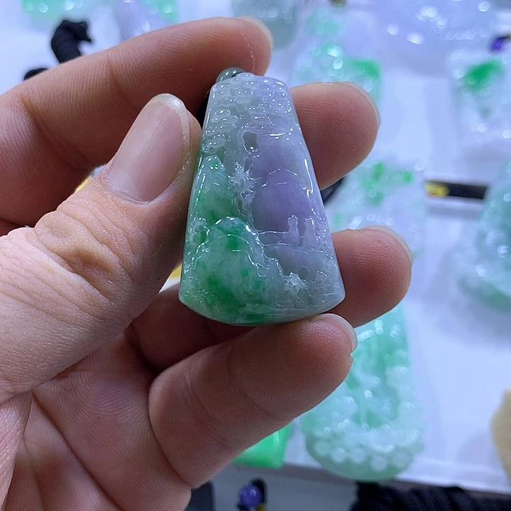 翡翠未镶嵌颈饰天然翡翠A货吊坠