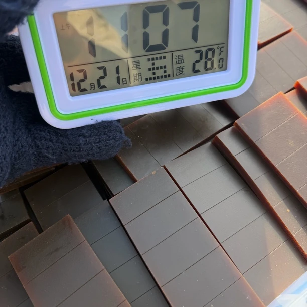 东阿老手艺古法熬制阿胶块