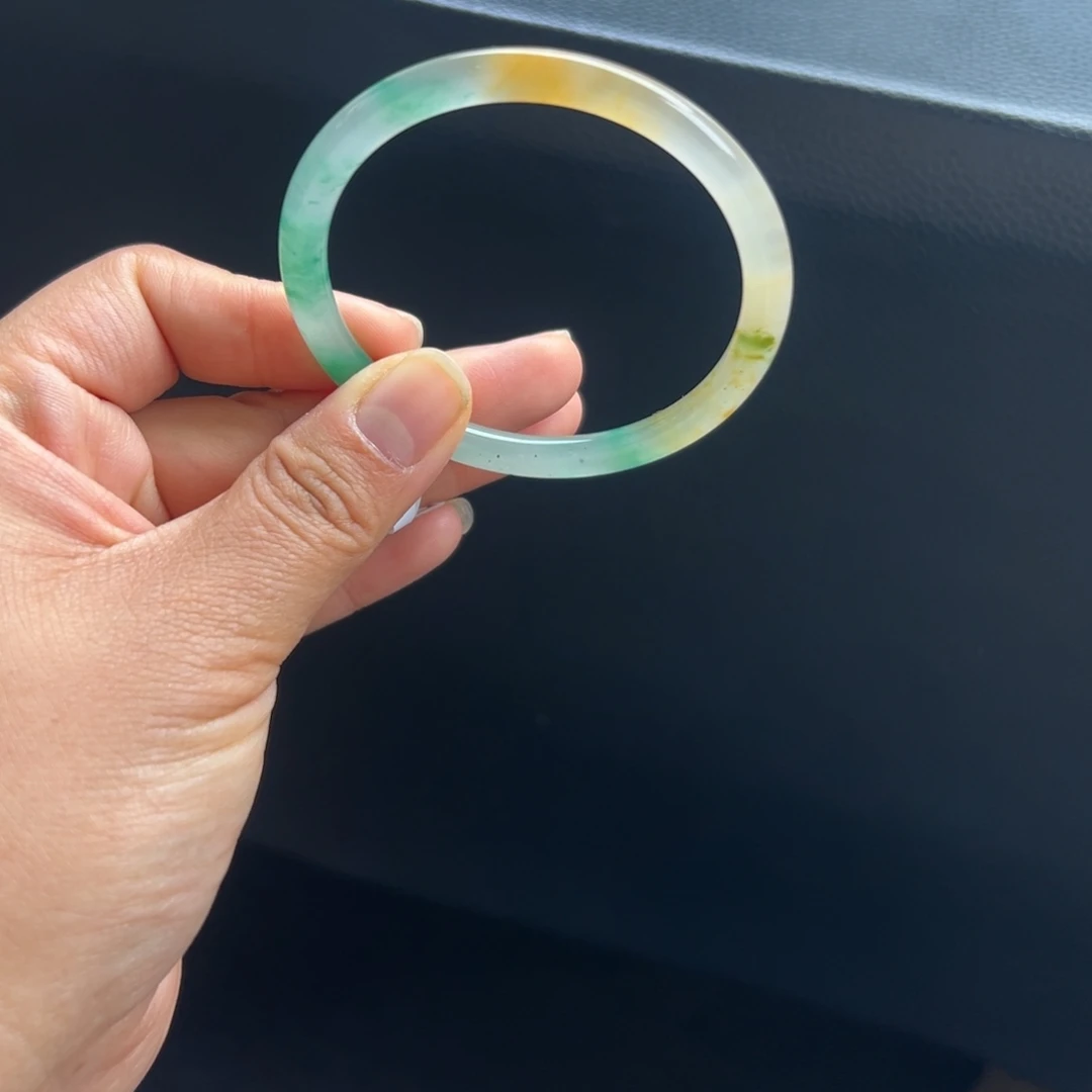 熙***子石英质玉未镶嵌手镯非洲翠54