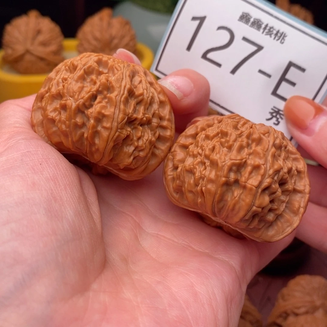 文玩核桃把件白狮43