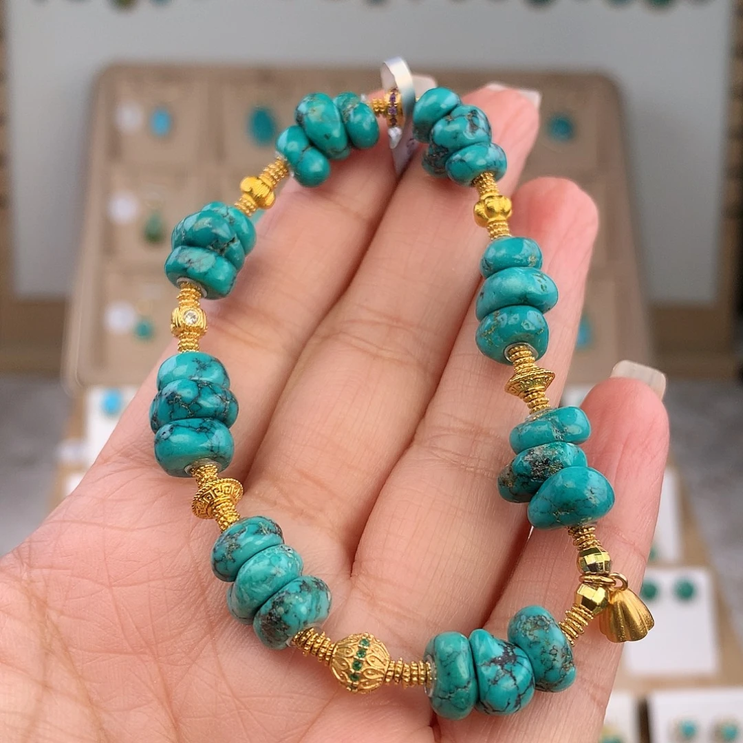 凤***飞绿松石未镶嵌手链