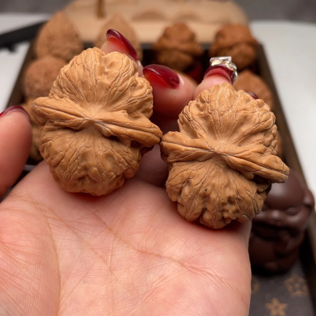 桃核把件乾****_平谷元宝全品41