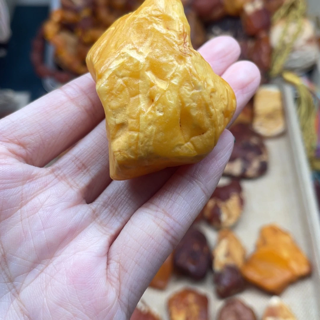 琥珀未镶嵌珠宝奇石