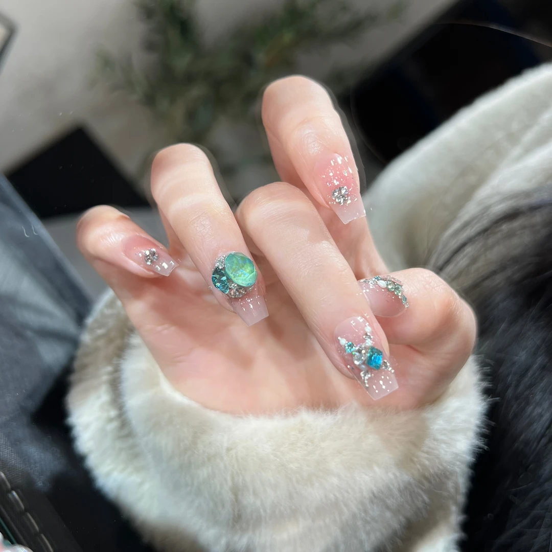 本宫指义【E46/施华】穿戴甲纯手工 AB鸳鸯款 底色： 53 腮红