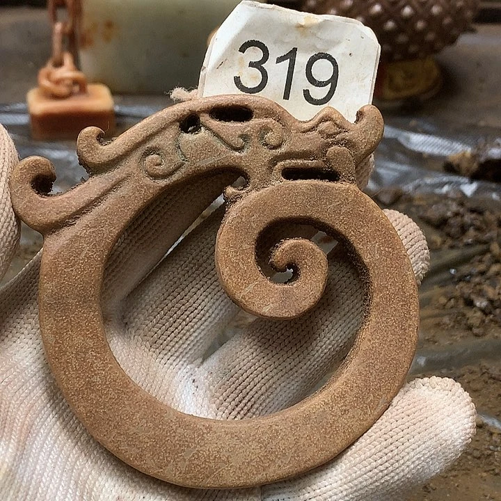 未镶嵌和田玉挂件