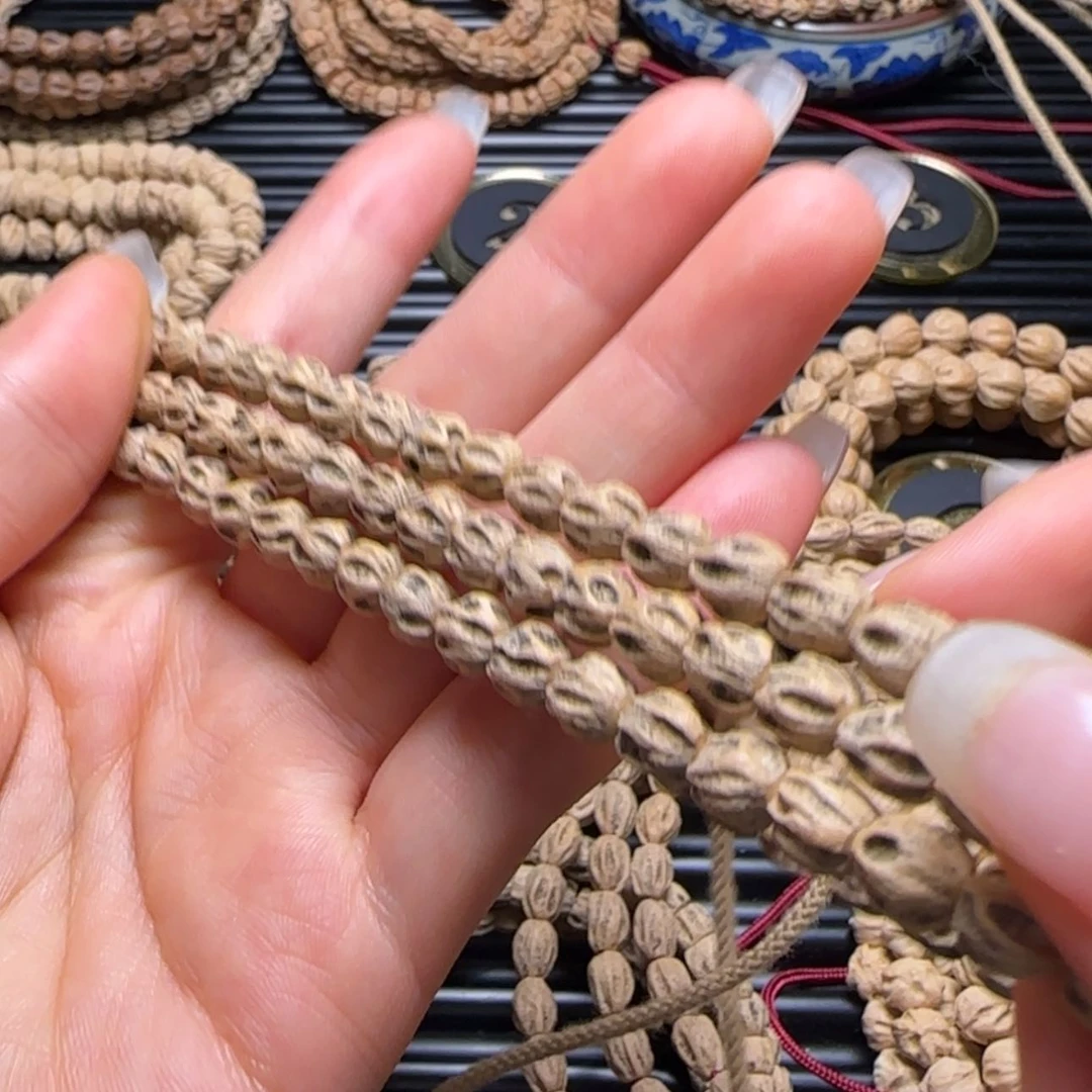 【闪购商品】柏香籽/百香籽吊坠小***生