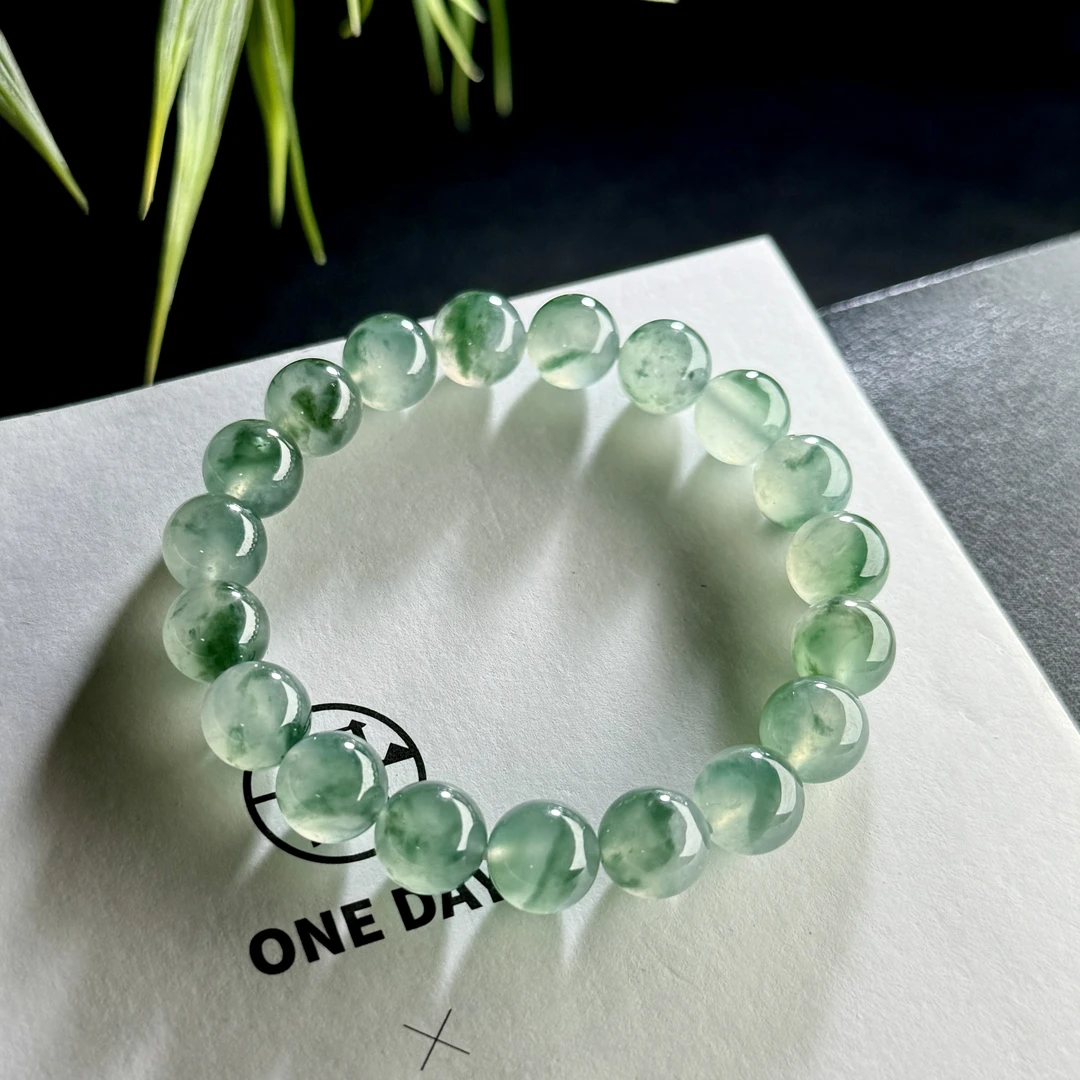 冰胶绿花手串四会翡翠气质时尚百搭绿色轻奢冰透小清新女款古风玉