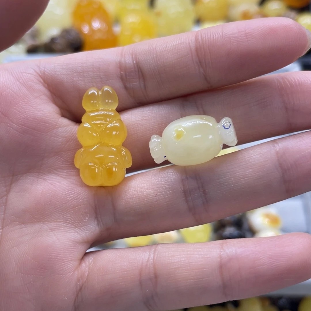 未镶嵌琥珀裸石把****?天然琥珀