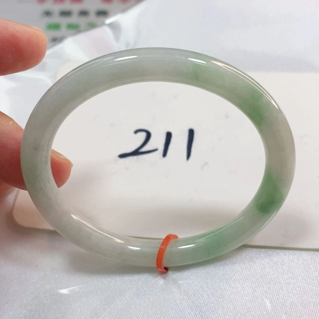 翡翠手镯未镶嵌53.5圈口贵妃
