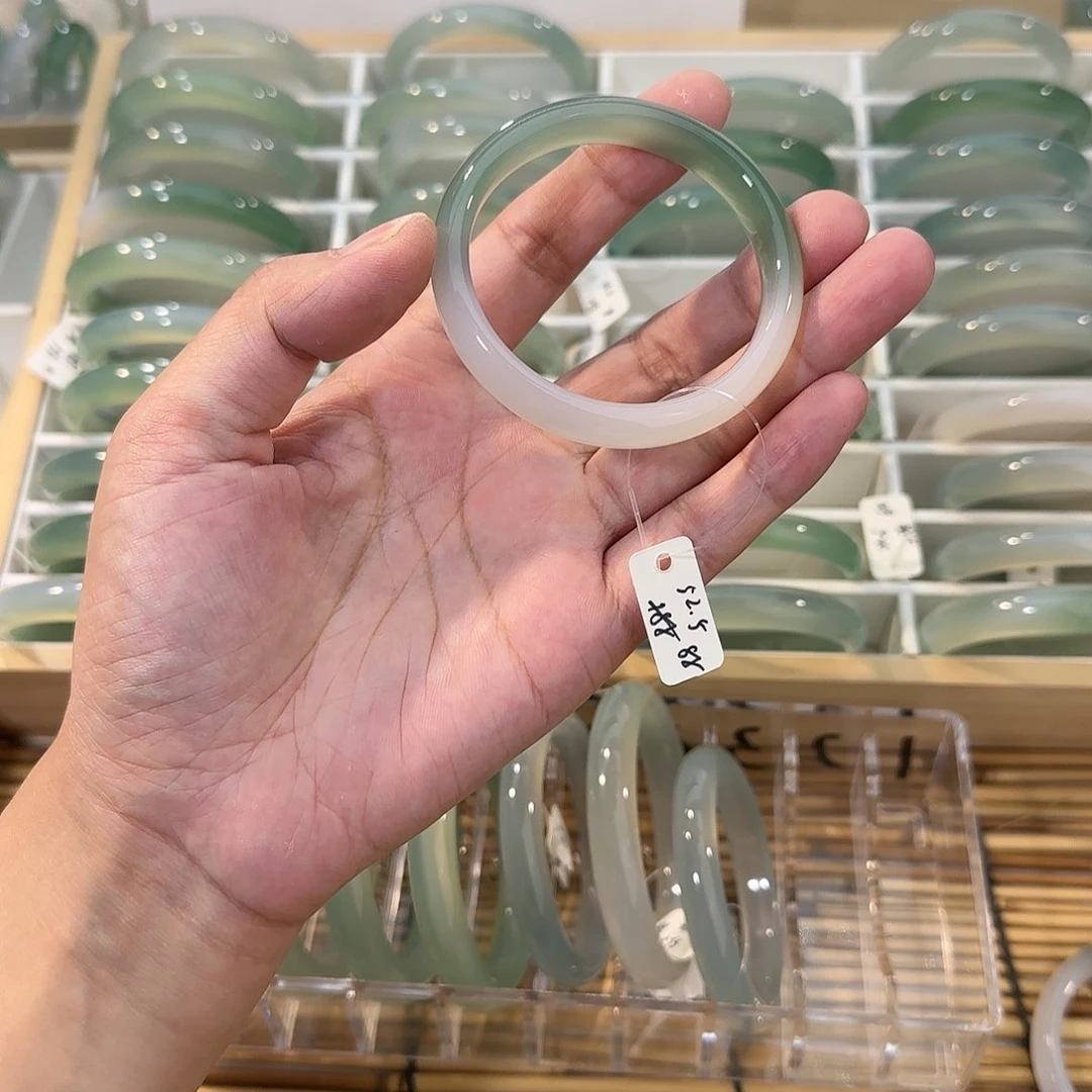 手镯玛瑙/玉髓未镶嵌圈口52.5