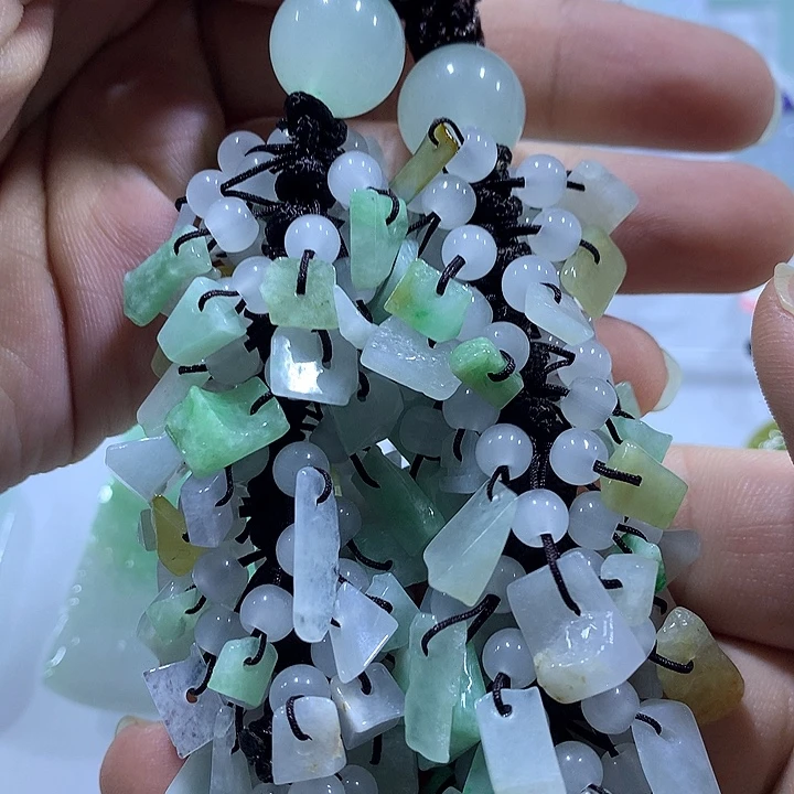 翡翠未镶嵌颈饰天然翡翠A货车挂多样性发货发其一