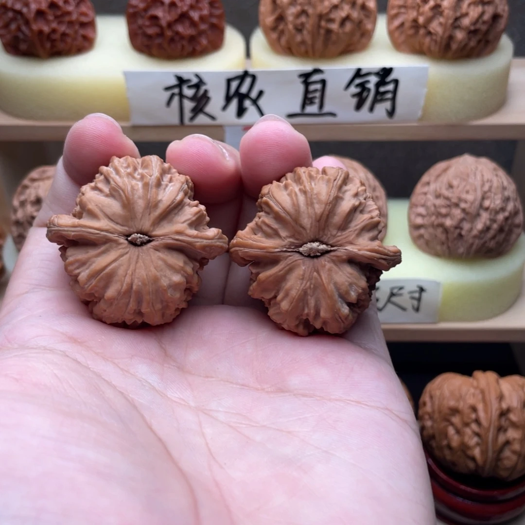 ぜ***孑吊坠文玩核桃三角白全品38➕交友价