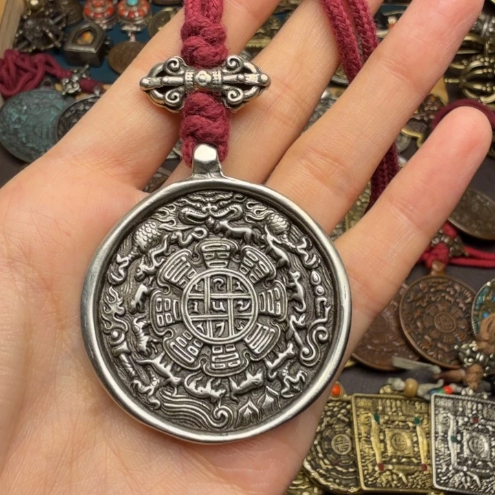 藏传文玩九宫如图